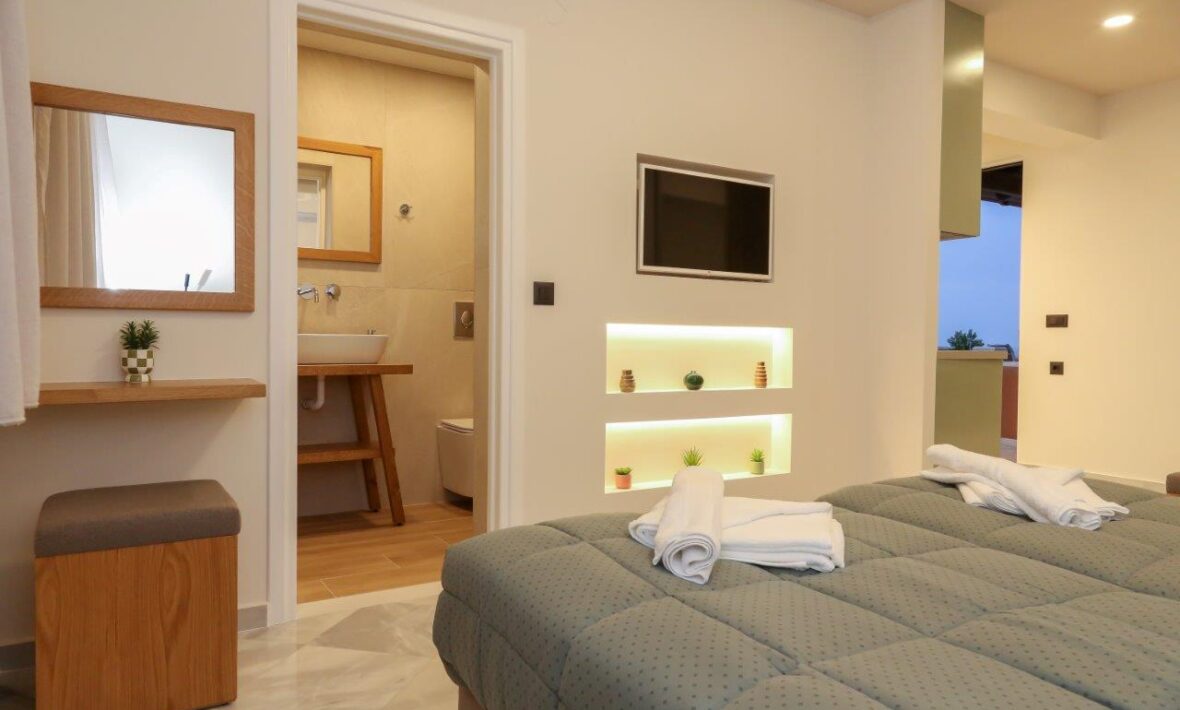 Superior studio with terrace and sea view